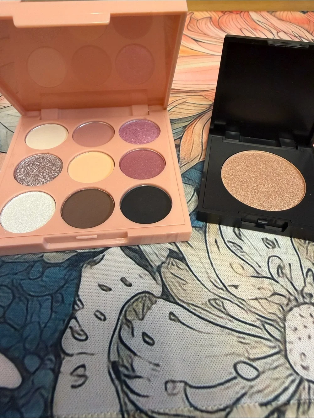 3pc Eye Bundle! Estate Eyeshadow Palette, Araceli Tequila Highlighter and Brush